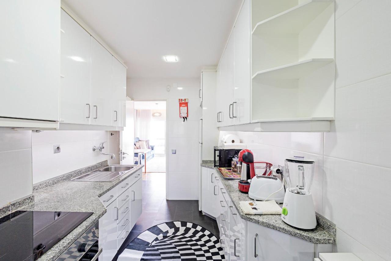 Seaside View 2Br In Povoa By Lovelystay ポボア・デ・バルジン エクステリア 写真